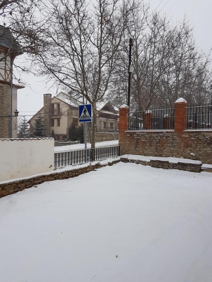 La Virgen de la Vega Apartamento La Montesa מראה חיצוני תמונה