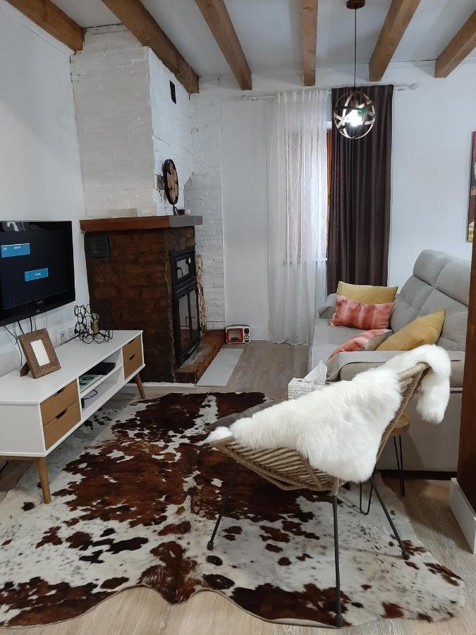 La Virgen de la Vega Apartamento La Montesa מראה חיצוני תמונה
